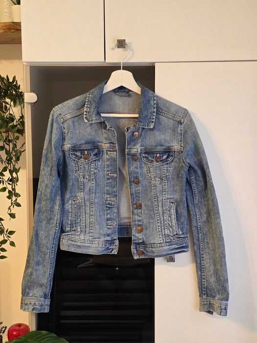 jachetă scurtă din denim, model cropped H&M