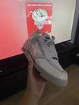 Louis vuitton skates grey