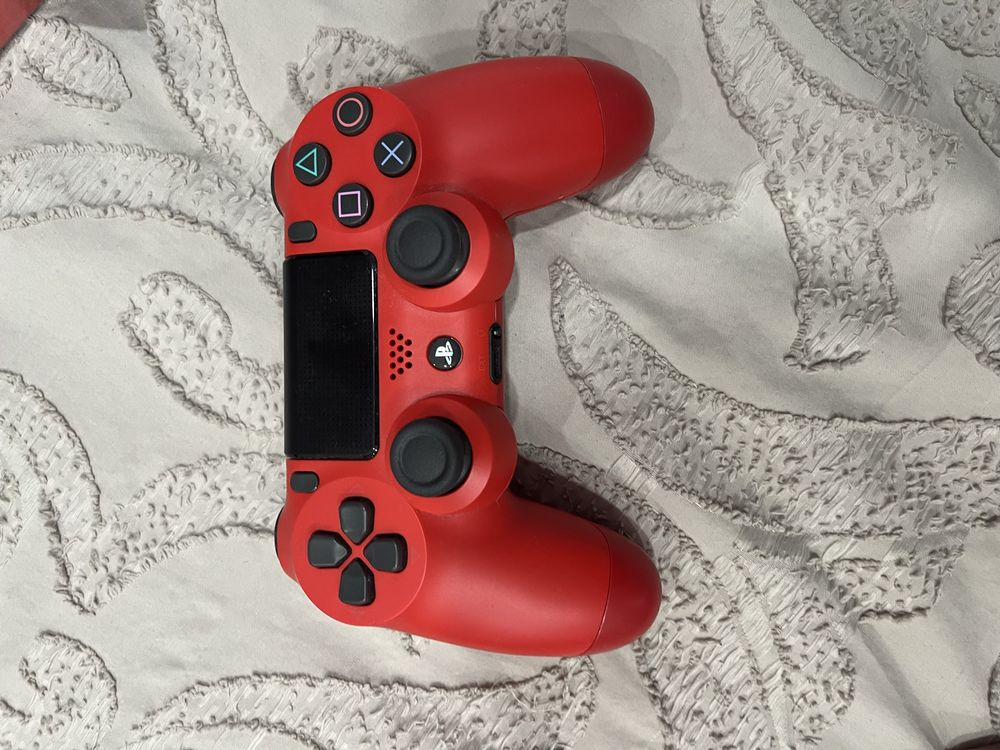 Ps4+джойстик (червен)