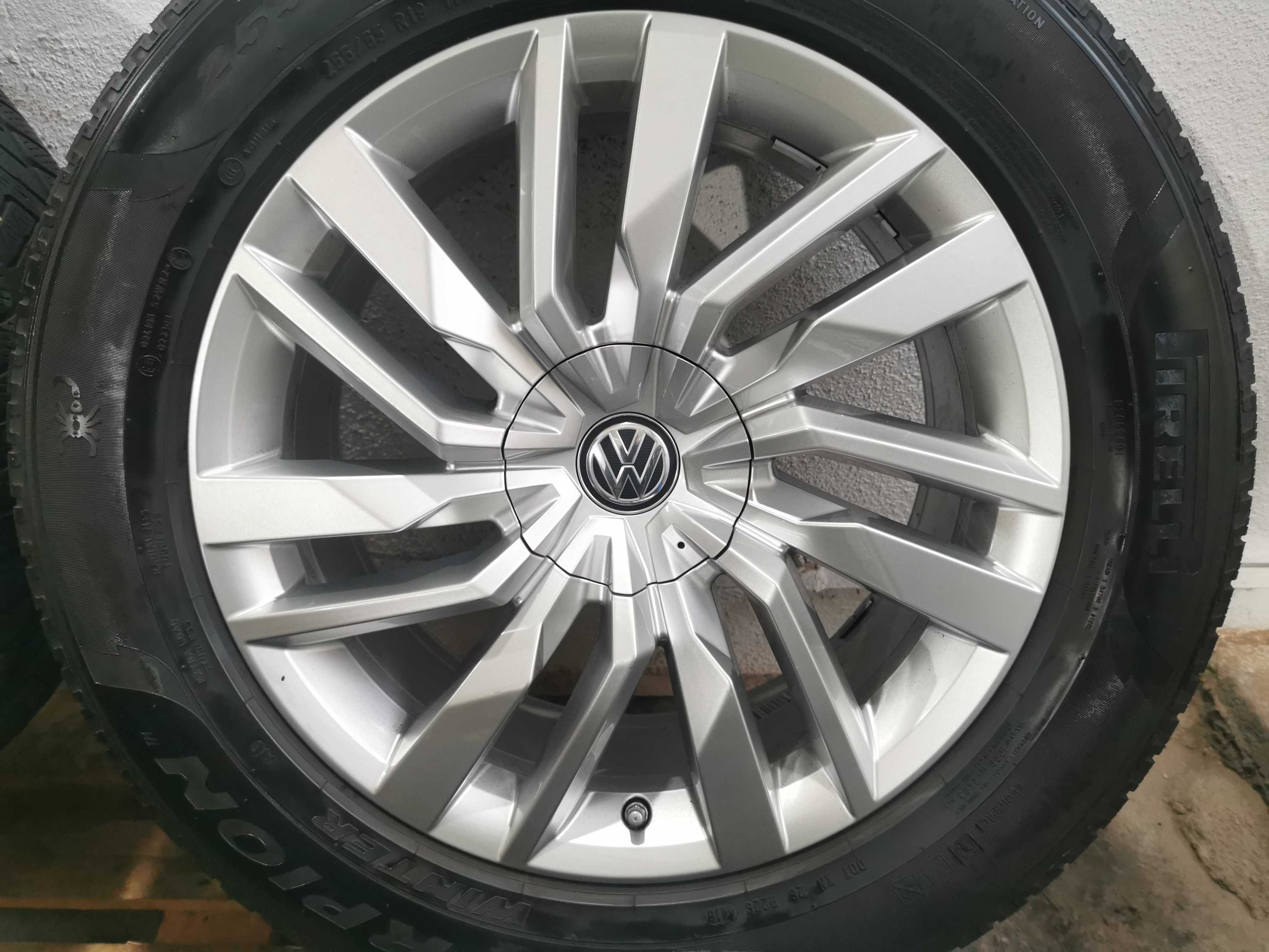 Jante Originale VW Touareg III .R 19 " OSORNO " cu anvelope de iarna