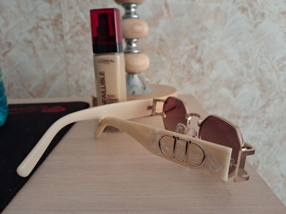 LOREAL INFAILLIBLE и слънчеви очила