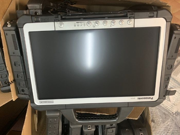 Tableta Panasonic rugged CF-D1 ,i5-6300/8gb/512gb ssd/w10p/13.3" touch