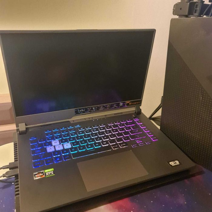 Vand Laptop ASUS ROG STRIX G15