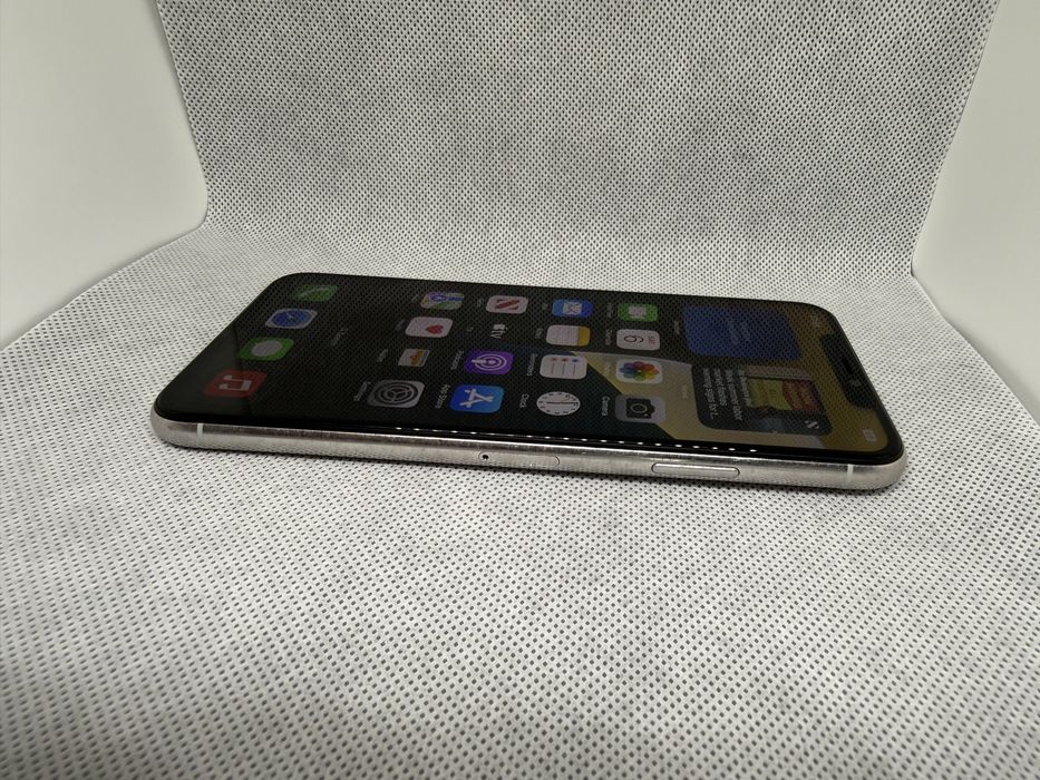 iPhone 11 pro max baterie 100%