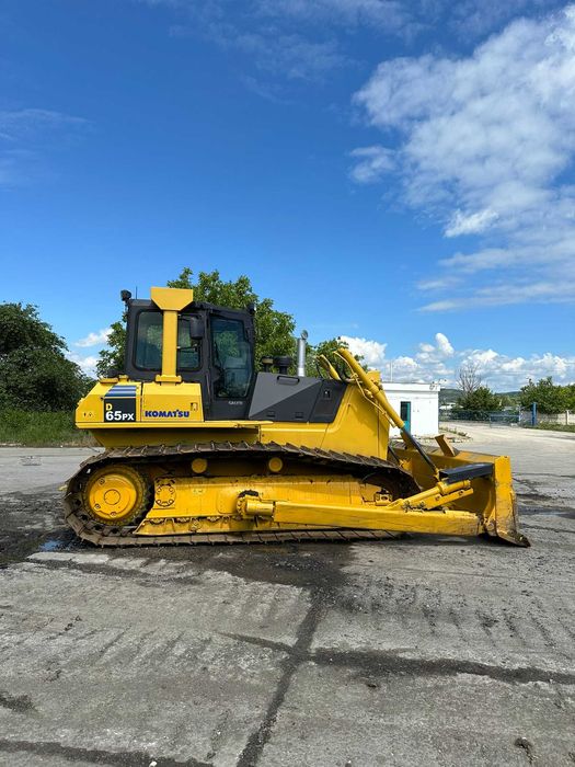 Buldozer KOMATSU D65PX