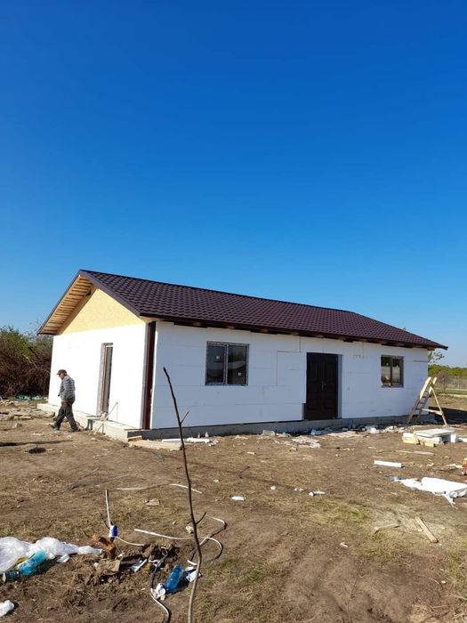 Vând Casa modulara7x7m din structura metalica