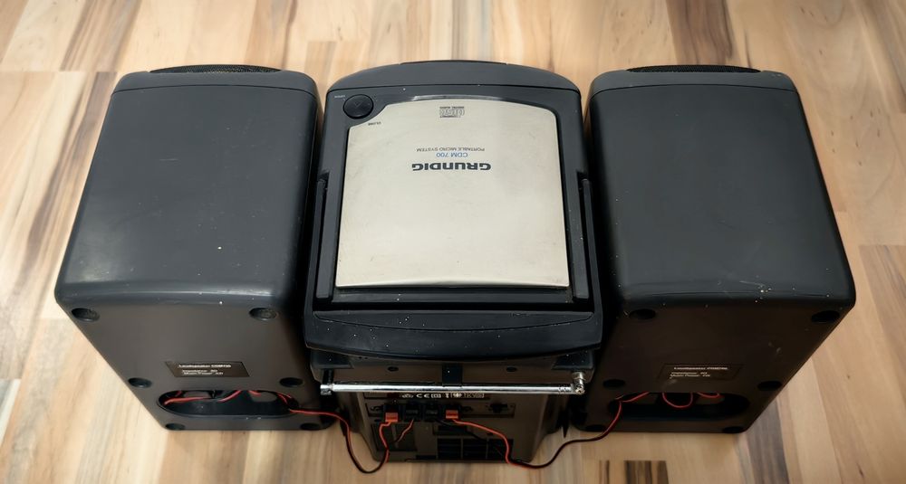 Combină muzicală radio cd casetofon Grundig piese