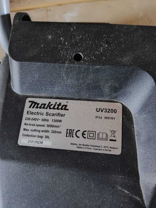 vand scarificator makita uv3200 (DEFECT)