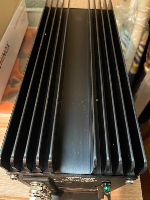 convertor tensiune input 20-50V DC, output 13,6V DC 20A