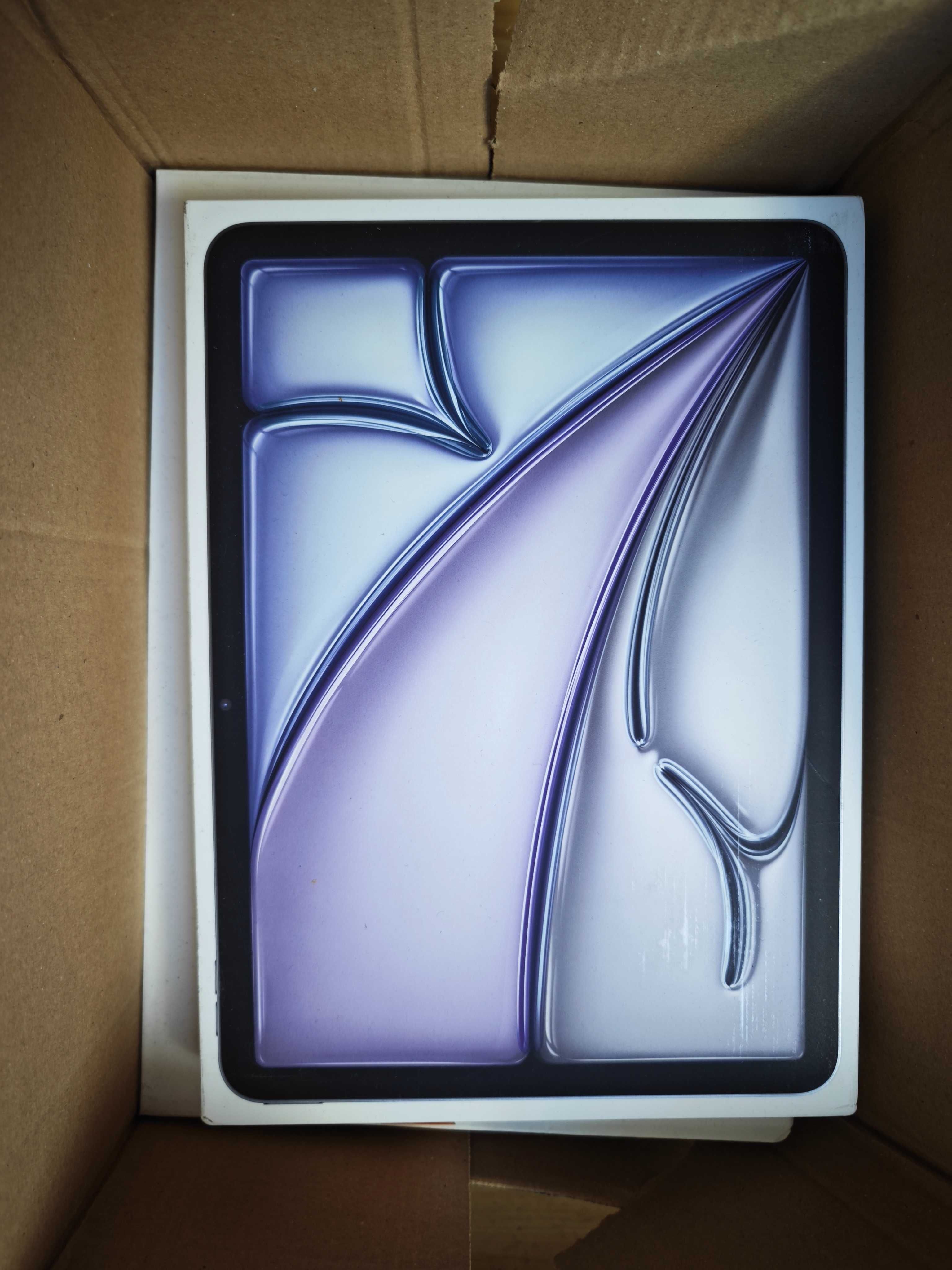 Apple 11" iPad Air 6 (M2) WiFi 128 GB 12 MP Таблет нов запечатан 2024