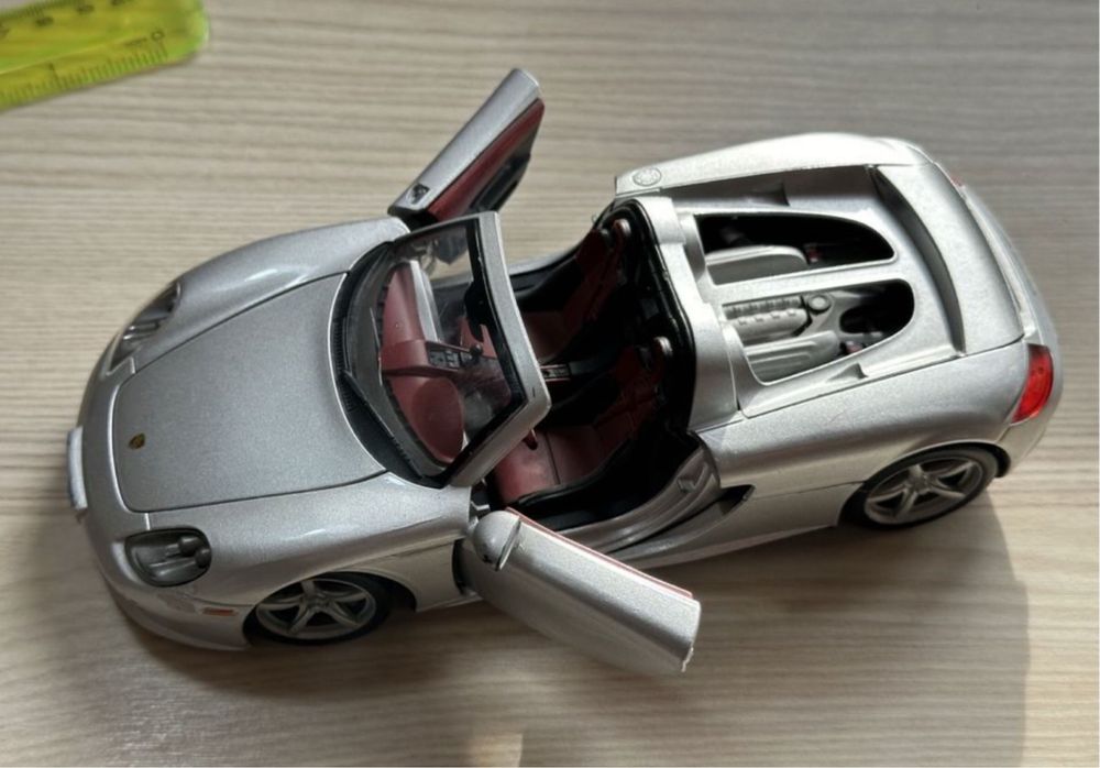 Macheta auto Porche Carrera 1/24 Cararama