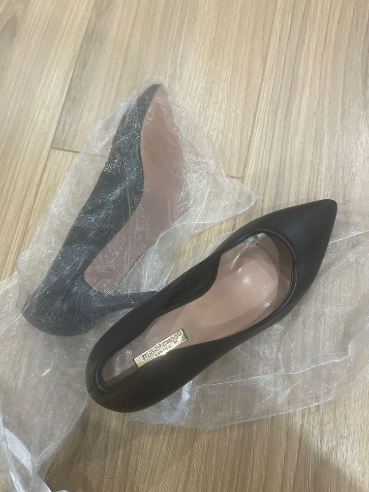 Даром! Туфли Jimmy Choo, размер 34-35