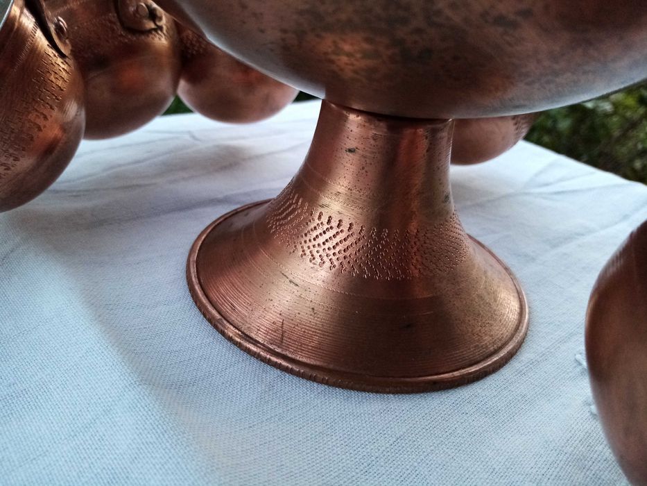 Винтидж болярски сервиз за вино