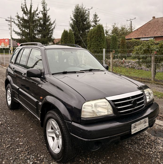 Suzuki Grand Vitara 2.0i 128CP 4x4 Mic\Mare *Recent adusa din Italia*