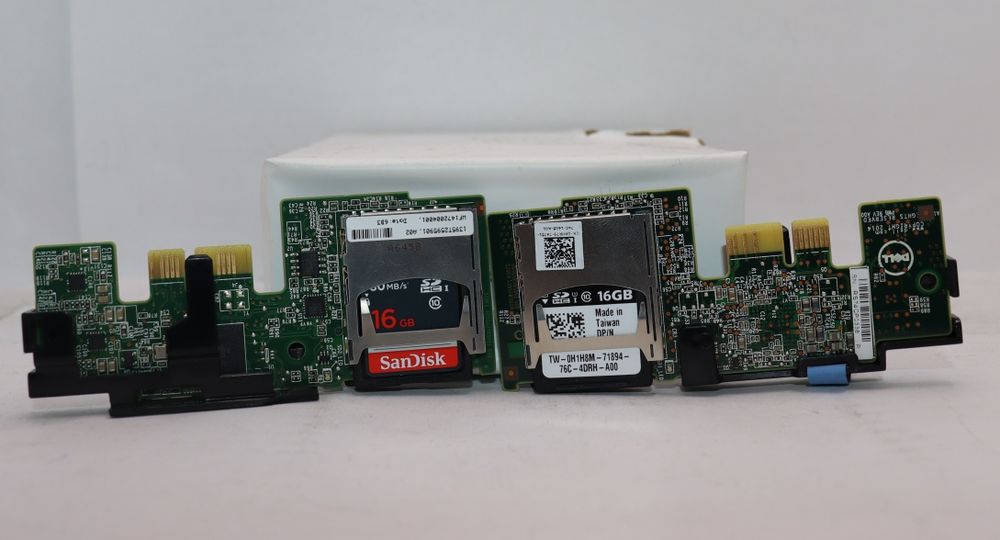 Modul Dell Dual SD Card Reader 0PMR79 + Bonus 2 X 16Gb SD Dell/Sandisk