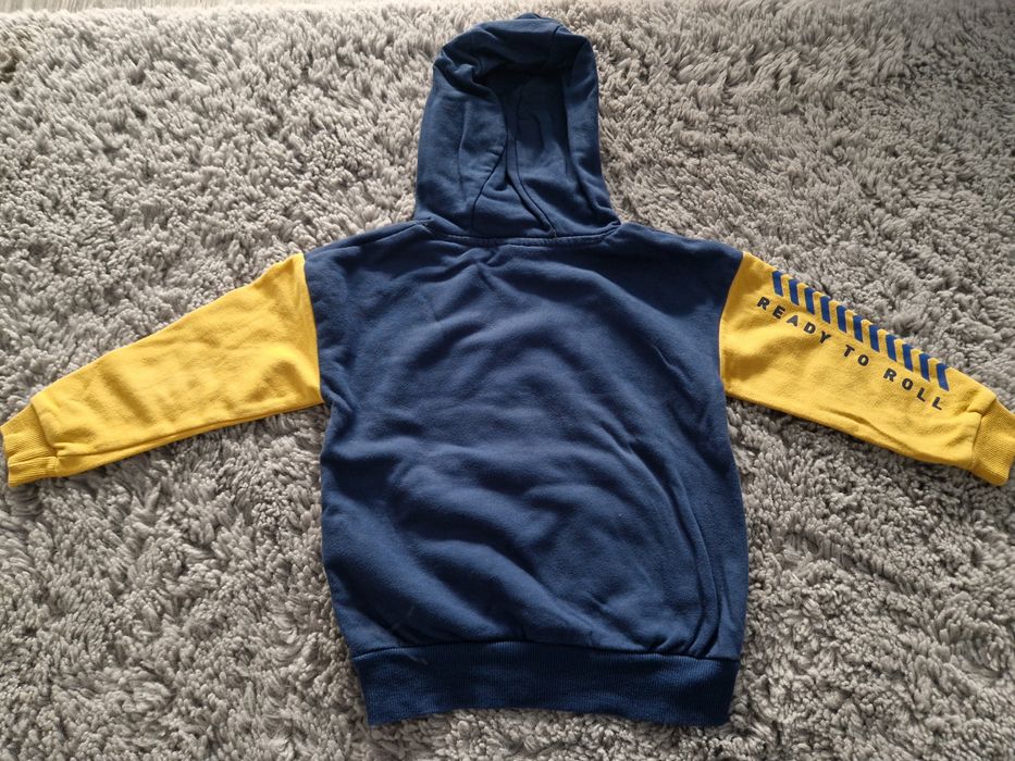 Lot bluze marimea 104 cm