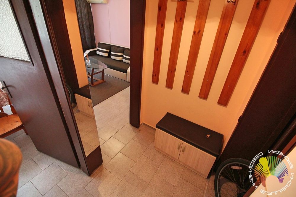 Дава се под наем Двустаен апартамент в Бургас, Център - 50 кв.м за 331.5 € - Снимка #4