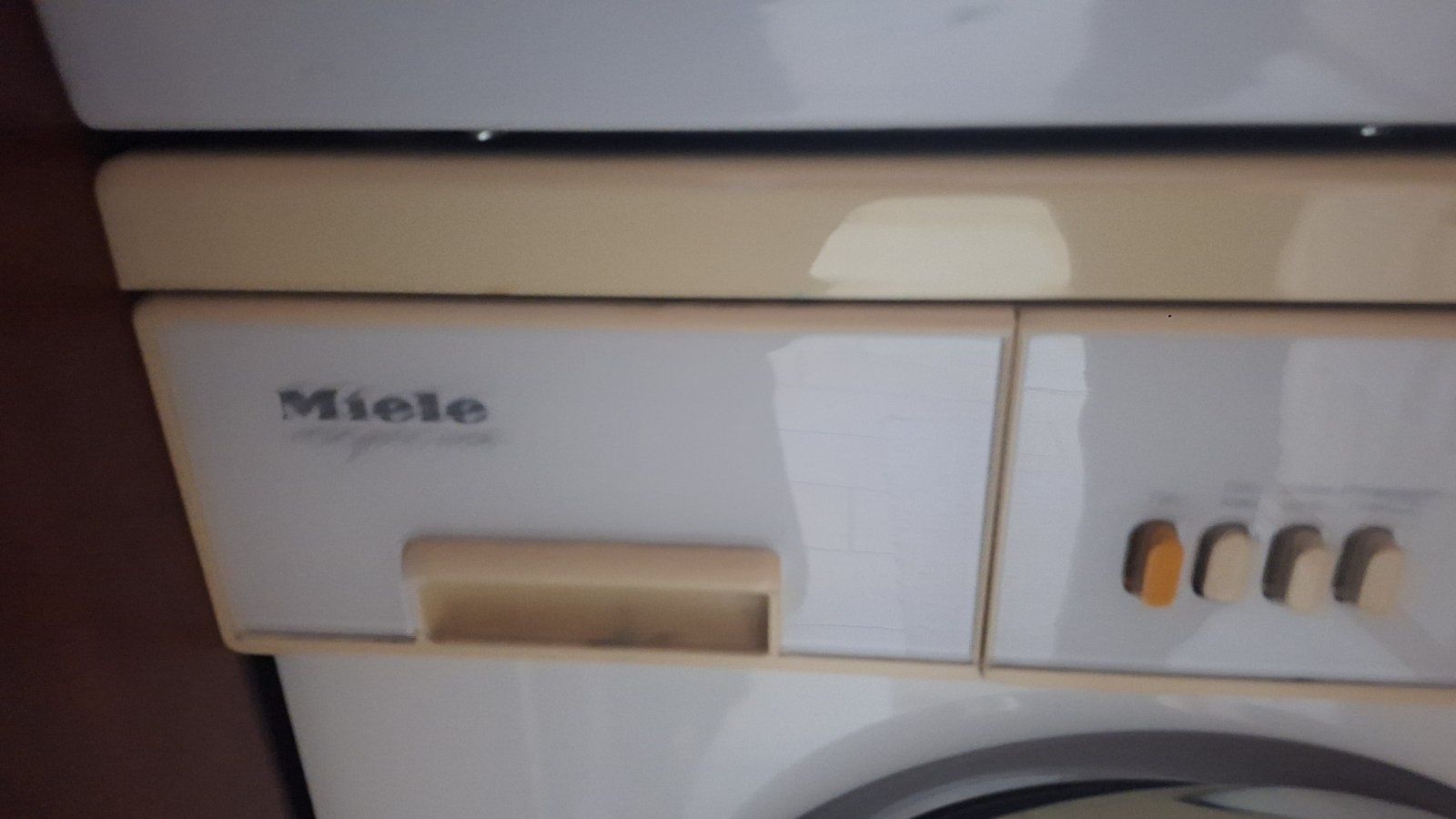 Пералня Miele hydromatic и сушилня Gorenie D50110