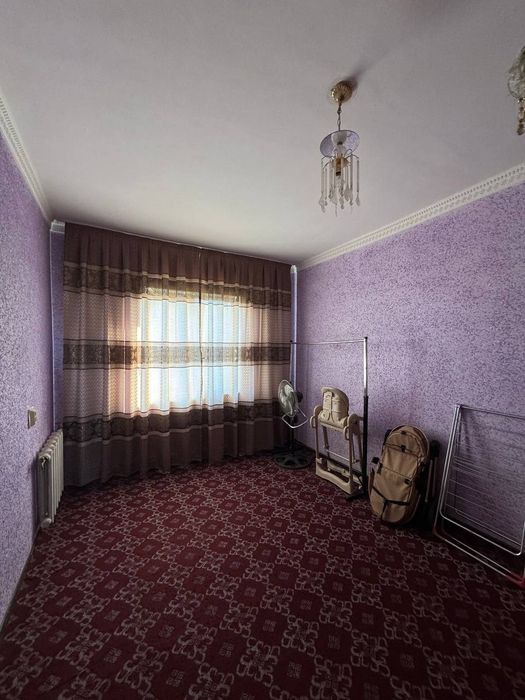 2 xonali kvartira sotiladi