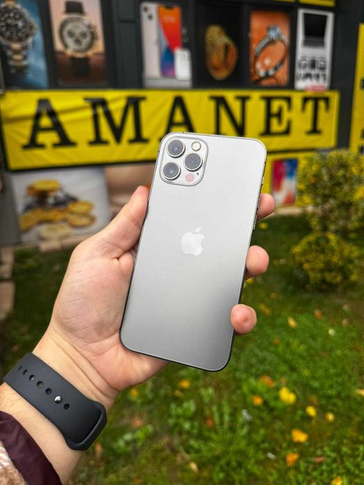 iPhone 12 Pro / 128GB / Graphite