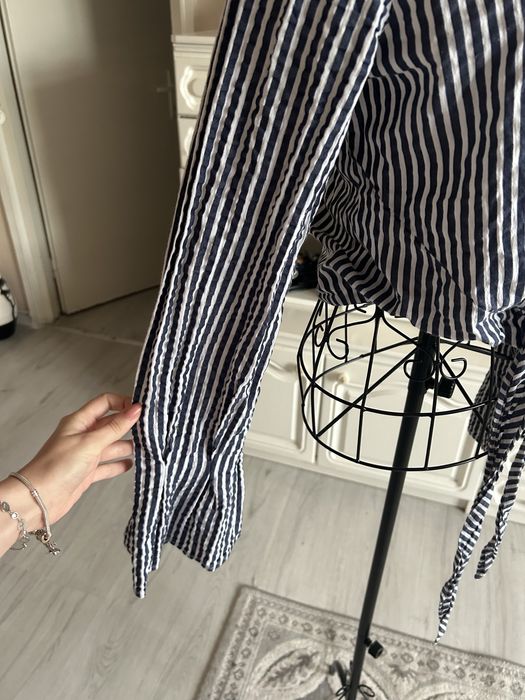 Bluza H&M, marimea 34, noua