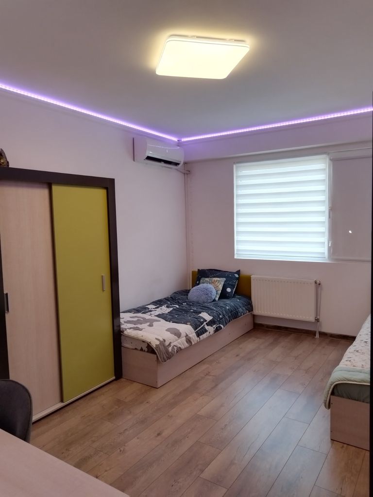 Продава се Тристаен апартамент в Перник, Стара Тева - 85 кв.м за 1624 €/кв.м - Снимка #6
