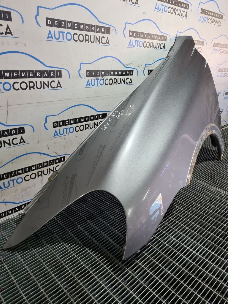 Aripa Stanga Fata Porsche Cayenne Facelift 2007 - 2010 4 Usi GRI LM7W (1060) RUGINITA