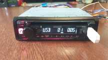 Авто плеър радио музика за кола Кенуулд Kenwood MP-3 USB AUX Bluetooth