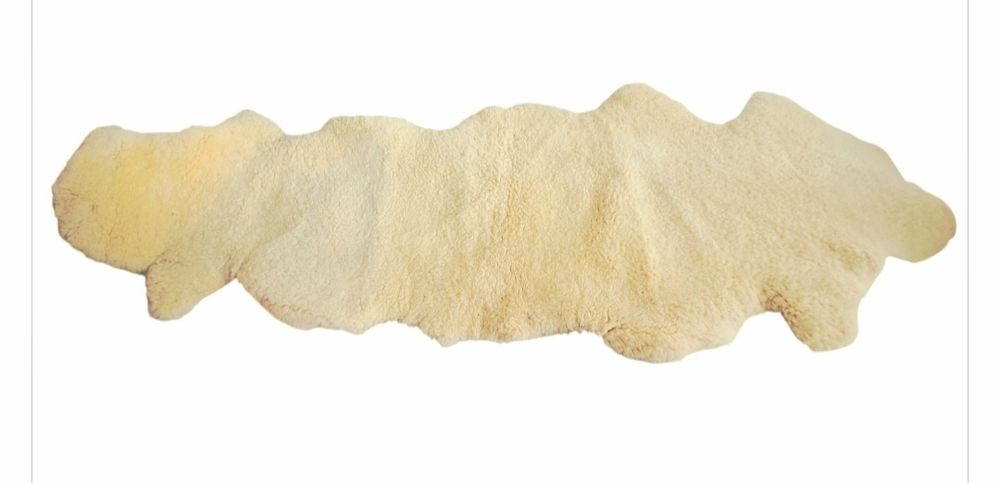 Огромен килим овча агнешка кожа,над 2 метра