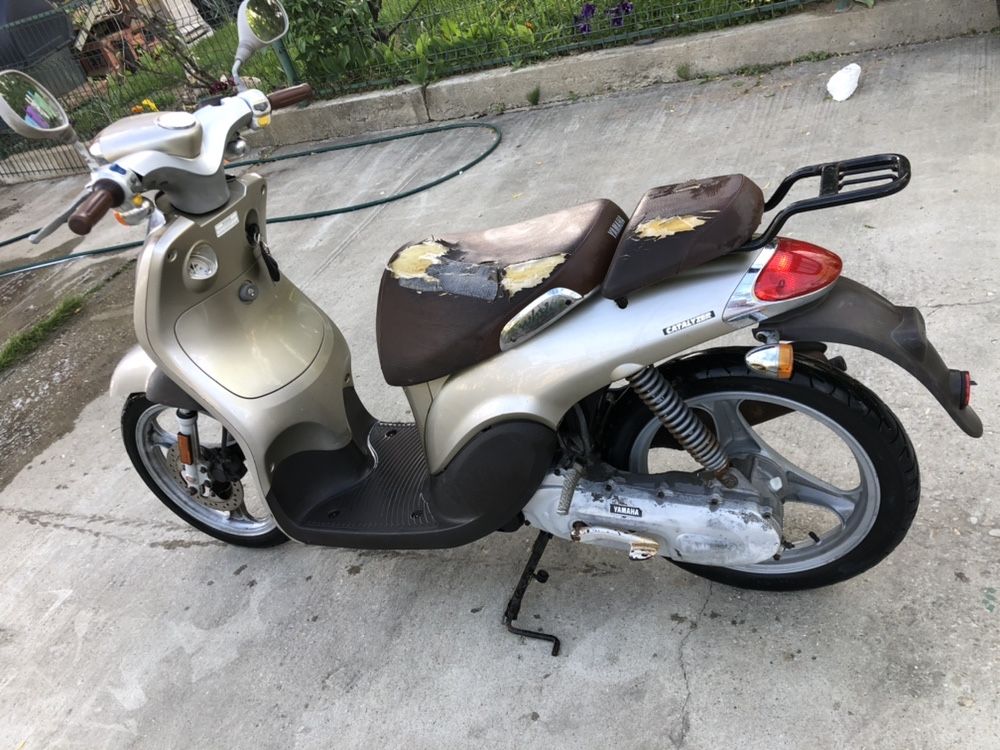 Scuter Yamaha Retro