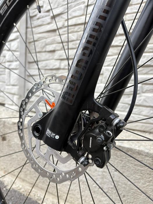 Bicicleta Scott Scale Carbon 2025