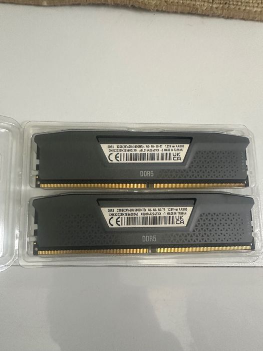 Memorie RAM 32GB DDR5 5600MhZ