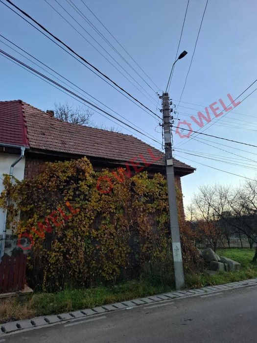 De vânzare jumătate de duplex în Sărățeni, pe strada Király!