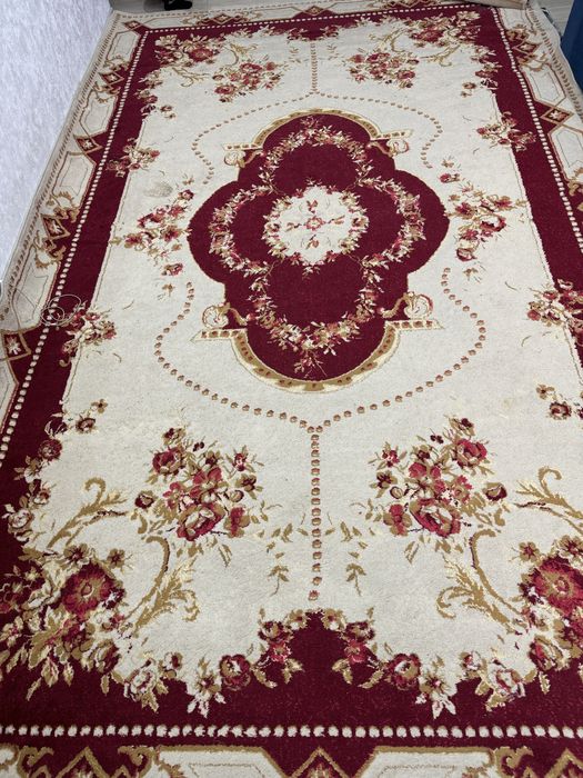 Продам ковер 5 на 3