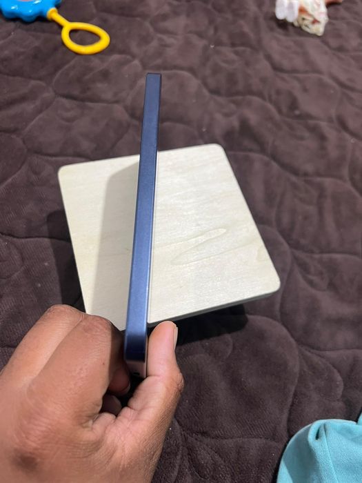 Vând sau schimb samsung a35 5g nou