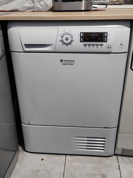 Сушилня Hotpoint Ariston 7kg