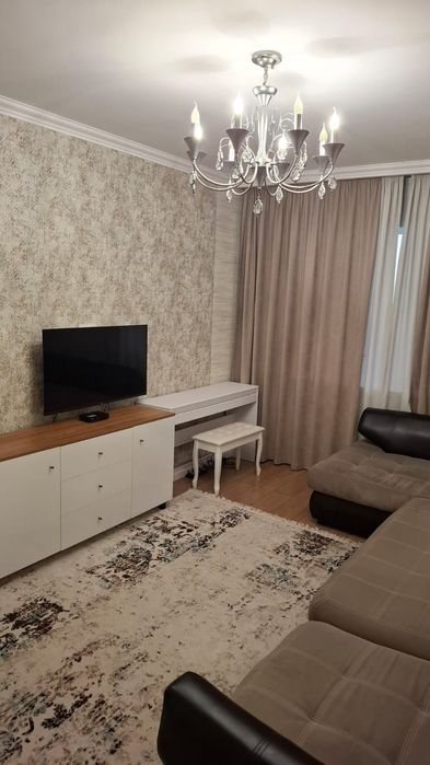 3-комн., Центр - Абая, 2 этаж (отличное состояние)