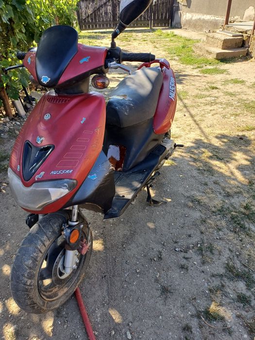 Vand scuter CPI HUSSAR de 49 cc 1000 de lei