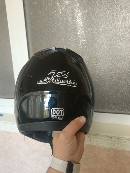 Motorcycle shlem