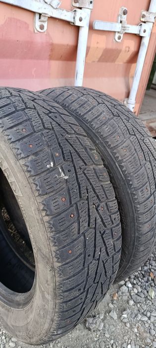 Продам шины , цена за пару.