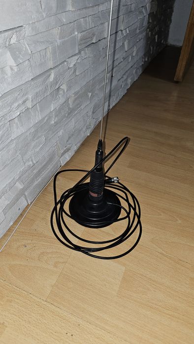 Antenă stație radio CB