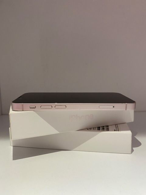 Продавам iPhone 13 mini