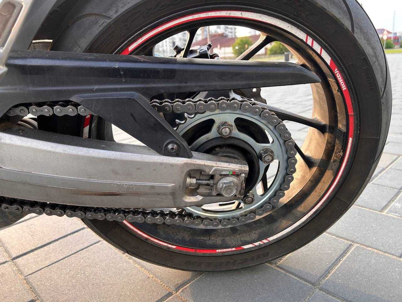 Honda CB650F - 2015, 87cp