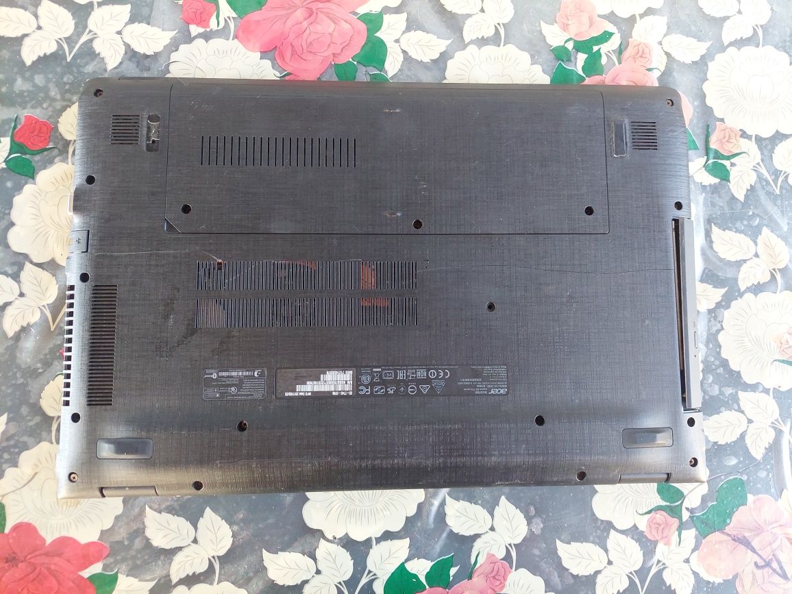 Laptop Acer Aspire E5