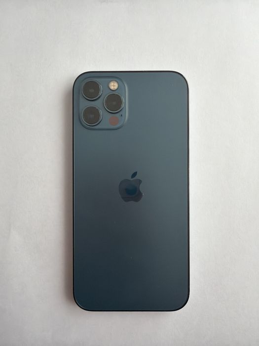 Продам I phone 12 pro