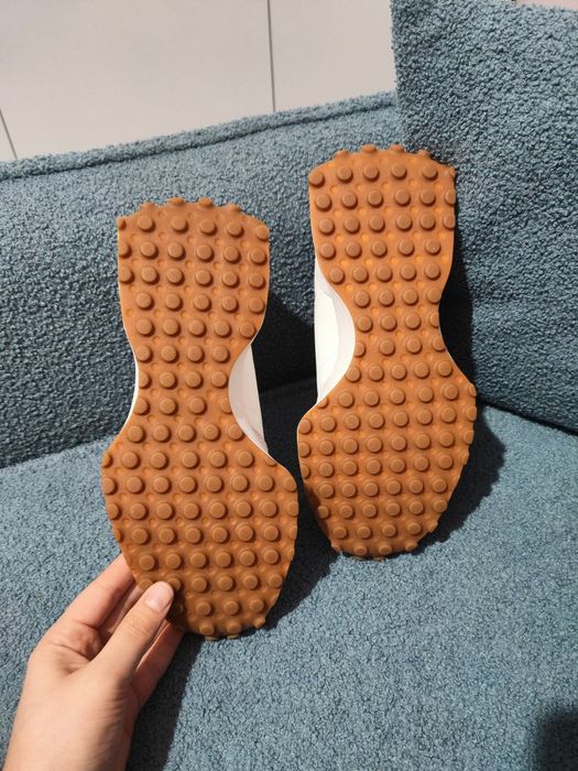 New Balance 327, originali, noi, mărimea 40.5 (26cm)