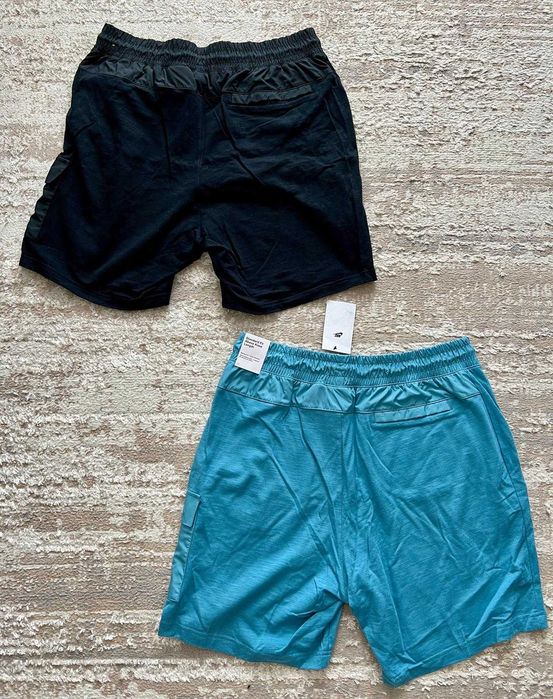 Pantaloni scurti Nike marimea XL