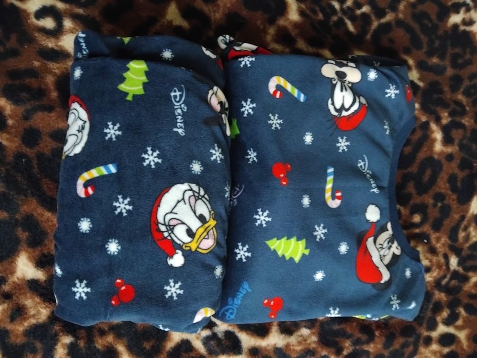 Pijamale model Craciun 11-12 ani