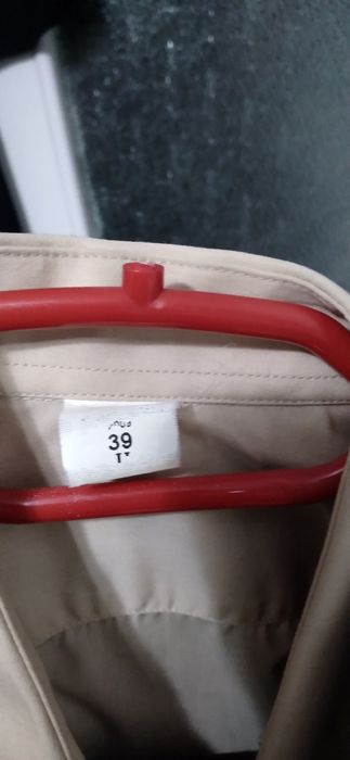 Vând bocanci militari