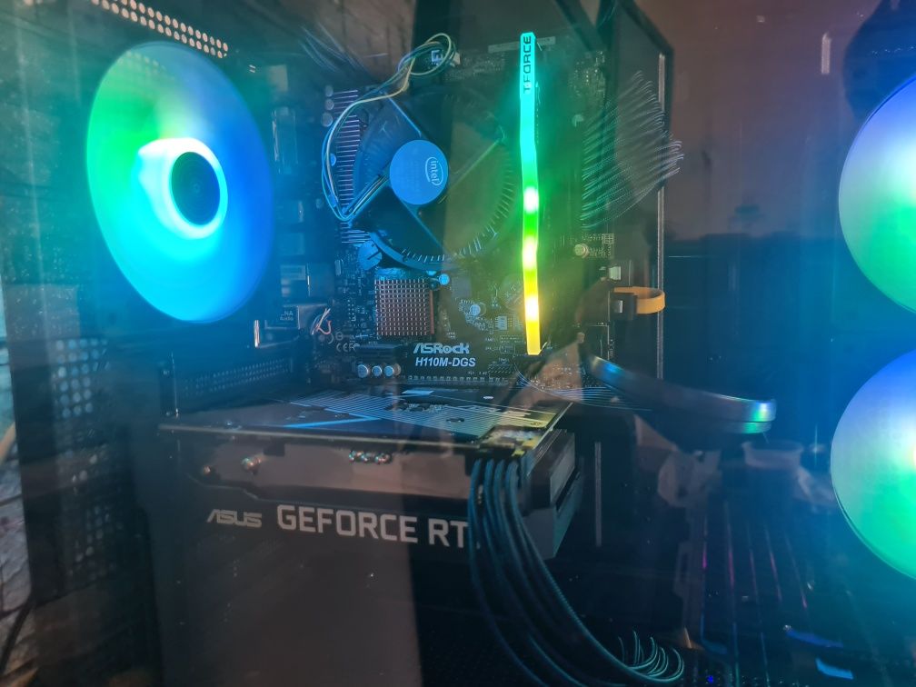 Геймърски компютър с RTX 3050